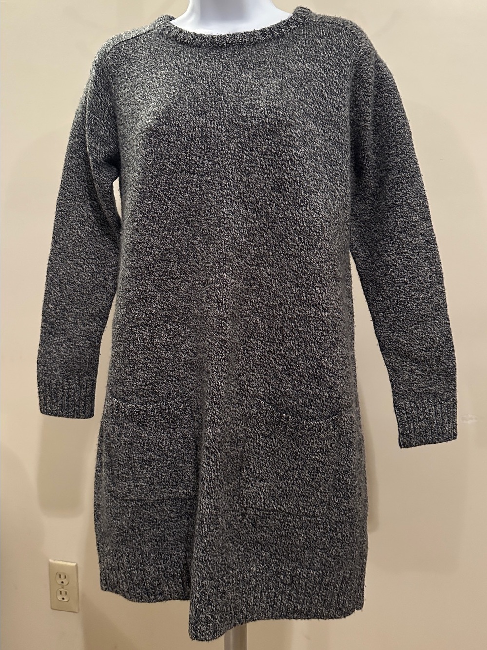 Jack Wills Charcoal Gray Long Sleeve Knit Sweater